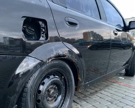Черный Шевроле Авео, объемом двигателя 1.6 л и пробегом 300 тыс. км за 1499 $, фото 3 на Automoto.ua
