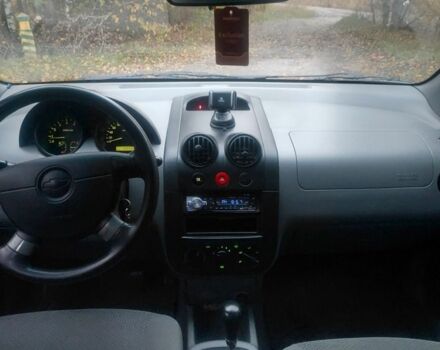 Черный Шевроле Авео, объемом двигателя 1.5 л и пробегом 200 тыс. км за 3200 $, фото 4 на Automoto.ua