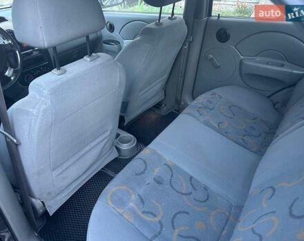 Черный Шевроле Авео, объемом двигателя 1.5 л и пробегом 221 тыс. км за 3200 $, фото 5 на Automoto.ua