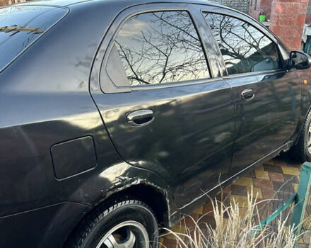 Черный Шевроле Авео, объемом двигателя 1.5 л и пробегом 335 тыс. км за 1500 $, фото 7 на Automoto.ua