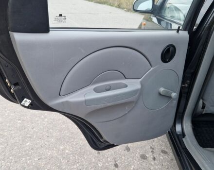 Чорний Шевроле Авео, об'ємом двигуна 1.5 л та пробігом 219 тис. км за 3350 $, фото 7 на Automoto.ua