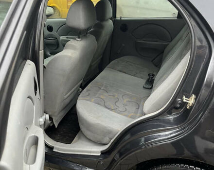 Чорний Шевроле Авео, об'ємом двигуна 1.5 л та пробігом 350 тис. км за 2600 $, фото 10 на Automoto.ua