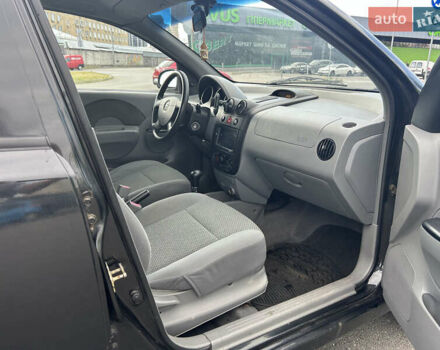 Черный Шевроле Авео, объемом двигателя 1.5 л и пробегом 280 тыс. км за 2500 $, фото 4 на Automoto.ua