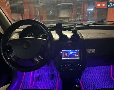 Черный Шевроле Авео, объемом двигателя 1.5 л и пробегом 180 тыс. км за 3100 $, фото 6 на Automoto.ua