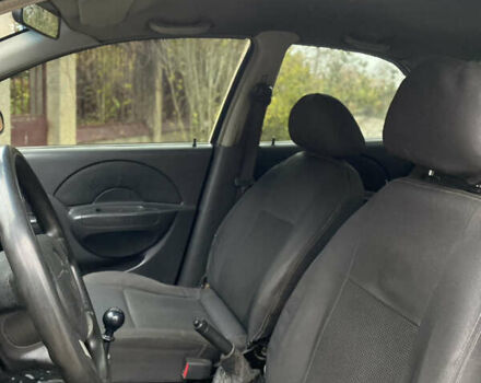 Черный Шевроле Авео, объемом двигателя 1.5 л и пробегом 504 тыс. км за 1800 $, фото 4 на Automoto.ua