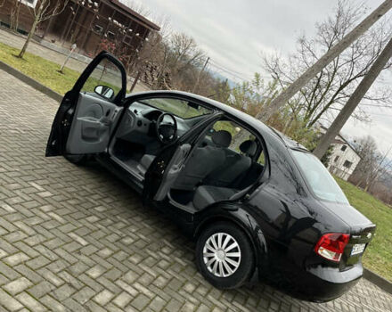 Черный Шевроле Авео, объемом двигателя 1.5 л и пробегом 209 тыс. км за 2999 $, фото 1 на Automoto.ua