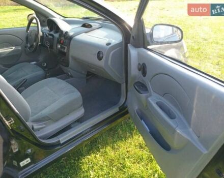 Черный Шевроле Авео, объемом двигателя 1.5 л и пробегом 170 тыс. км за 2200 $, фото 3 на Automoto.ua