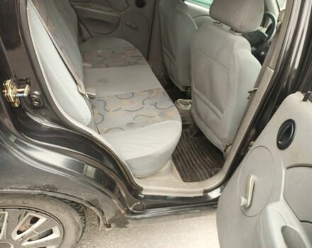 Черный Шевроле Авео, объемом двигателя 1.5 л и пробегом 250 тыс. км за 1300 $, фото 7 на Automoto.ua