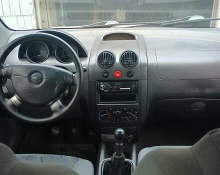 Черный Шевроле Авео, объемом двигателя 1.5 л и пробегом 193 тыс. км за 2700 $, фото 7 на Automoto.ua