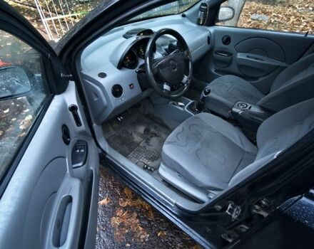 Черный Шевроле Авео, объемом двигателя 1 л и пробегом 334 тыс. км за 1700 $, фото 3 на Automoto.ua