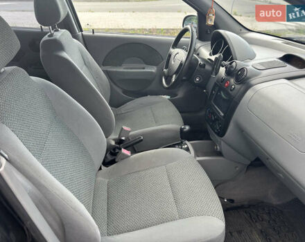 Черный Шевроле Авео, объемом двигателя 1.5 л и пробегом 280 тыс. км за 2500 $, фото 1 на Automoto.ua