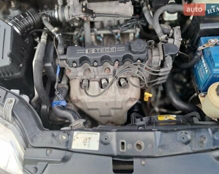 Черный Шевроле Авео, объемом двигателя 1.5 л и пробегом 191 тыс. км за 3550 $, фото 3 на Automoto.ua