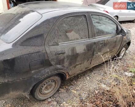 Черный Шевроле Авео, объемом двигателя 1.5 л и пробегом 62 тыс. км за 1200 $, фото 1 на Automoto.ua