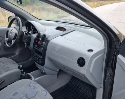 Чорний Шевроле Авео, об'ємом двигуна 1.5 л та пробігом 219 тис. км за 3350 $, фото 9 на Automoto.ua