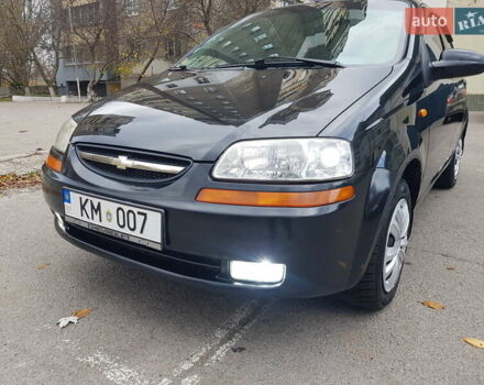 Черный Шевроле Авео, объемом двигателя 1.5 л и пробегом 130 тыс. км за 4950 $, фото 3 на Automoto.ua