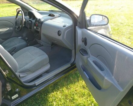 Чорний Шевроле Авео, об'ємом двигуна 1.5 л та пробігом 170 тис. км за 2200 $, фото 4 на Automoto.ua