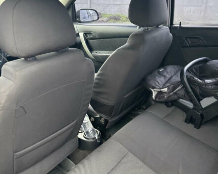 Чорний Шевроле Авео, об'ємом двигуна 1.5 л та пробігом 215 тис. км за 2900 $, фото 5 на Automoto.ua