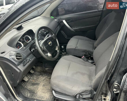 Черный Шевроле Авео, объемом двигателя 1.5 л и пробегом 270 тыс. км за 2500 $, фото 1 на Automoto.ua