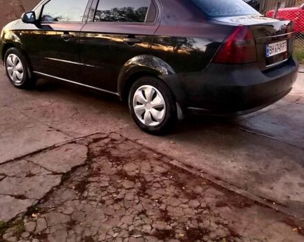 Черный Шевроле Авео, объемом двигателя 1.5 л и пробегом 250 тыс. км за 3000 $, фото 4 на Automoto.ua