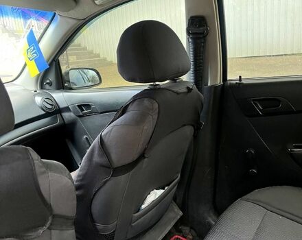 Черный Шевроле Авео, объемом двигателя 15 л и пробегом 0 тыс. км за 4200 $, фото 5 на Automoto.ua