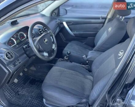Чорний Шевроле Авео, об'ємом двигуна 1.5 л та пробігом 300 тис. км за 2900 $, фото 18 на Automoto.ua