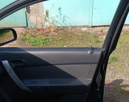 Чорний Шевроле Авео, об'ємом двигуна 1.5 л та пробігом 130 тис. км за 3011 $, фото 12 на Automoto.ua