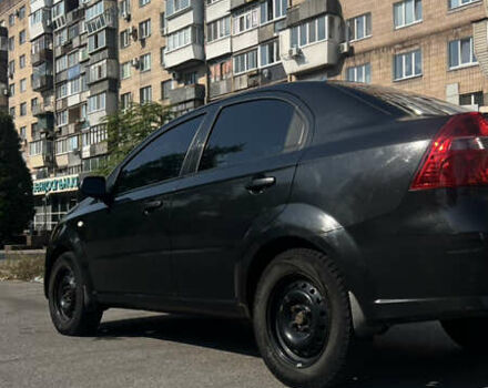 Черный Шевроле Авео, объемом двигателя 1.5 л и пробегом 253 тыс. км за 3999 $, фото 5 на Automoto.ua