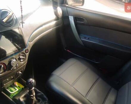 Черный Шевроле Авео, объемом двигателя 1.5 л и пробегом 221 тыс. км за 3300 $, фото 1 на Automoto.ua