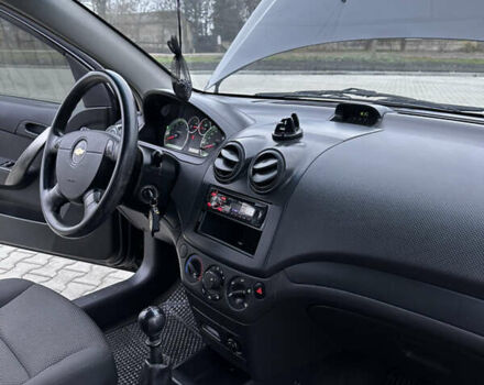 Чорний Шевроле Авео, об'ємом двигуна 1.5 л та пробігом 201 тис. км за 3999 $, фото 12 на Automoto.ua