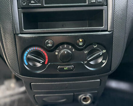 Черный Шевроле Авео, объемом двигателя 0 л и пробегом 260 тыс. км за 2600 $, фото 10 на Automoto.ua