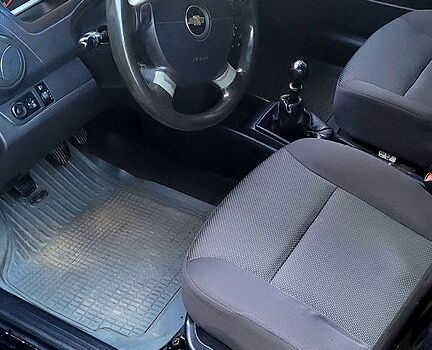 Черный Шевроле Авео, объемом двигателя 1.5 л и пробегом 290 тыс. км за 3300 $, фото 5 на Automoto.ua