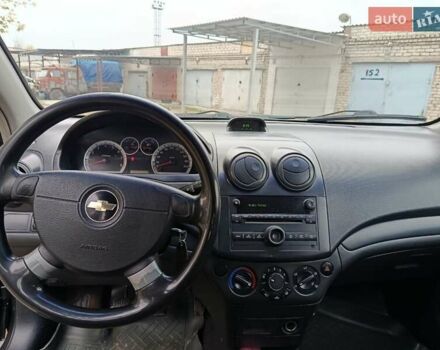 Черный Шевроле Авео, объемом двигателя 1.4 л и пробегом 240 тыс. км за 3200 $, фото 7 на Automoto.ua