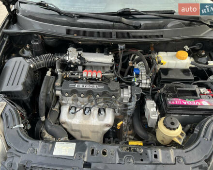 Черный Шевроле Авео, объемом двигателя 1.5 л и пробегом 250 тыс. км за 3350 $, фото 15 на Automoto.ua