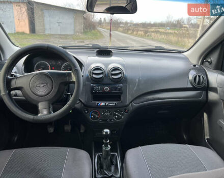 Черный Шевроле Авео, объемом двигателя 1.5 л и пробегом 250 тыс. км за 3350 $, фото 11 на Automoto.ua