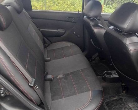 Черный Шевроле Авео, объемом двигателя 1.5 л и пробегом 143 тыс. км за 2800 $, фото 4 на Automoto.ua