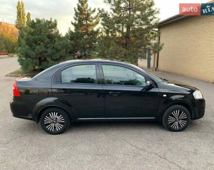 Черный Шевроле Авео, объемом двигателя 1.5 л и пробегом 205 тыс. км за 3650 $, фото 4 на Automoto.ua