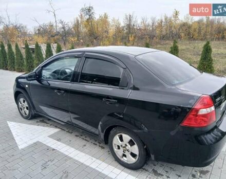 Черный Шевроле Авео, объемом двигателя 1.5 л и пробегом 206 тыс. км за 3900 $, фото 5 на Automoto.ua