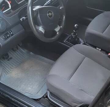 Черный Шевроле Авео, объемом двигателя 1.5 л и пробегом 290 тыс. км за 3300 $, фото 5 на Automoto.ua