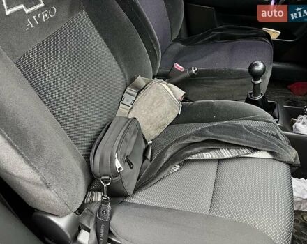 Черный Шевроле Авео, объемом двигателя 1.5 л и пробегом 210 тыс. км за 3200 $, фото 6 на Automoto.ua