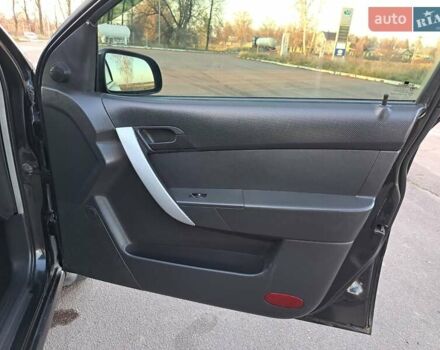 Черный Шевроле Авео, объемом двигателя 1.5 л и пробегом 275 тыс. км за 4300 $, фото 18 на Automoto.ua