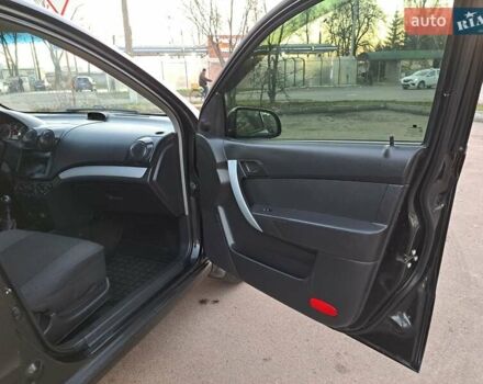 Чорний Шевроле Авео, об'ємом двигуна 1.5 л та пробігом 275 тис. км за 4300 $, фото 13 на Automoto.ua