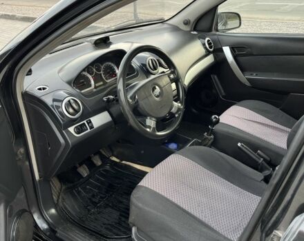 Чорний Шевроле Авео, об'ємом двигуна 1.5 л та пробігом 325 тис. км за 2999 $, фото 9 на Automoto.ua