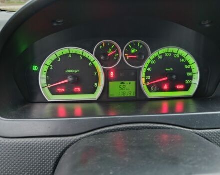 Чорний Шевроле Авео, об'ємом двигуна 1.5 л та пробігом 178 тис. км за 3400 $, фото 11 на Automoto.ua