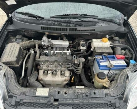 Чорний Шевроле Авео, об'ємом двигуна 1.5 л та пробігом 196 тис. км за 3900 $, фото 6 на Automoto.ua