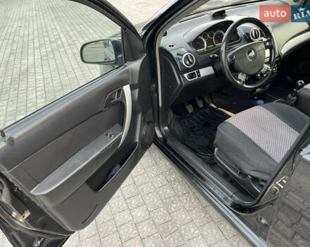 Черный Шевроле Авео, объемом двигателя 1.5 л и пробегом 325 тыс. км за 2999 $, фото 10 на Automoto.ua