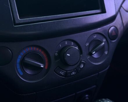 Черный Шевроле Авео, объемом двигателя 1.5 л и пробегом 299 тыс. км за 2350 $, фото 11 на Automoto.ua