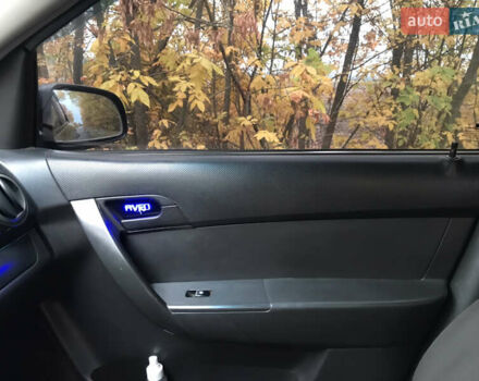 Черный Шевроле Авео, объемом двигателя 1.5 л и пробегом 250 тыс. км за 2888 $, фото 8 на Automoto.ua