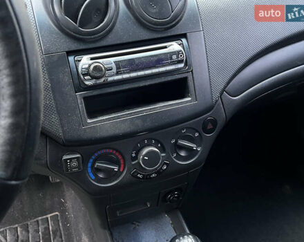 Черный Шевроле Авео, объемом двигателя 1.5 л и пробегом 155 тыс. км за 2150 $, фото 14 на Automoto.ua