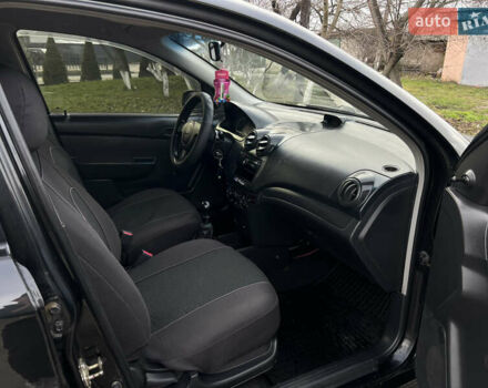 Черный Шевроле Авео, объемом двигателя 1.5 л и пробегом 250 тыс. км за 3350 $, фото 12 на Automoto.ua