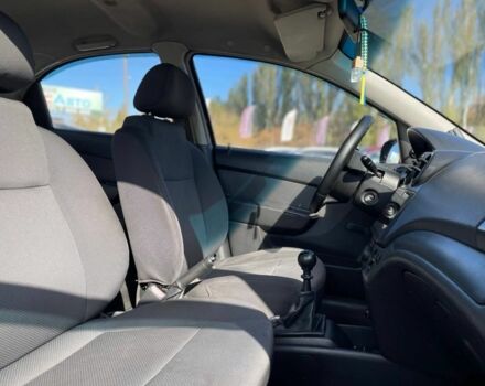 Черный Шевроле Авео, объемом двигателя 1.5 л и пробегом 205 тыс. км за 4500 $, фото 7 на Automoto.ua